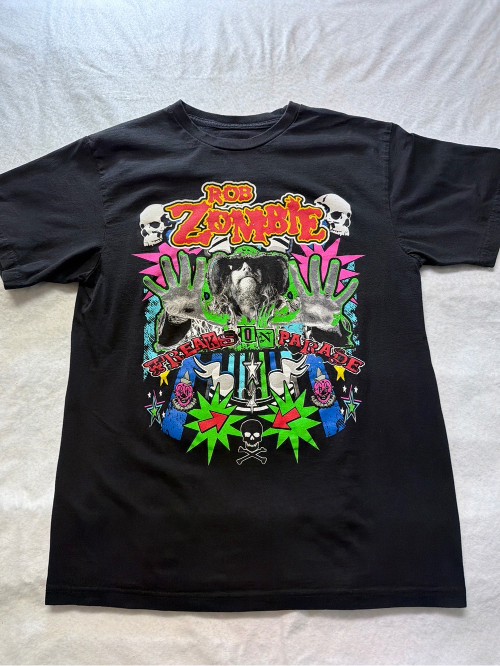 Rob Zombie Freaks on Parade 2022 Concert Black Graphic Tee - Neon Rock Design